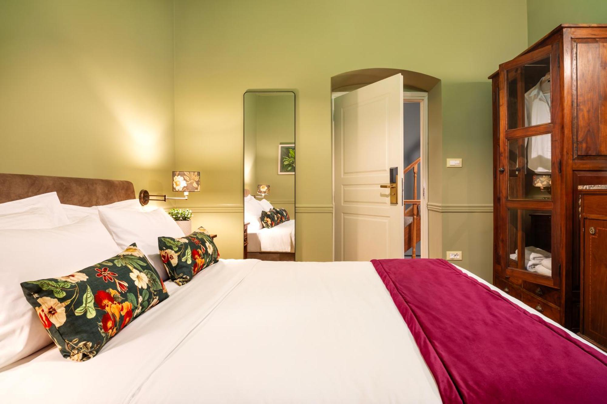 Archontiko Parnassus Dadi Hotel Amfíklia Buitenkant foto